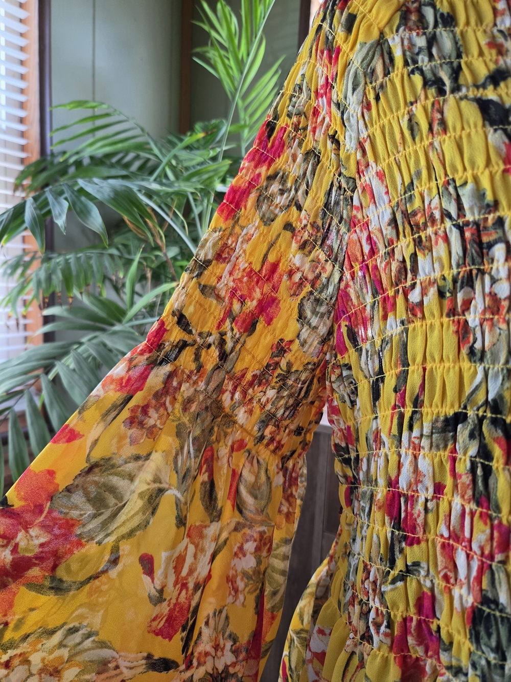 Rose & Olive Yellow Floral Flouncy Gathered Tunic Blouse Size L - Picture 3 of 11